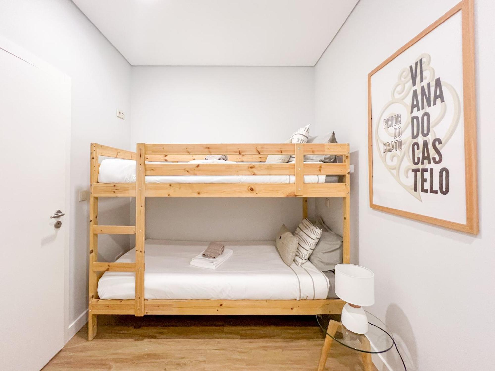 Viana Central - Historical City Centre Apartment เวียนา โด กัสเตโล ภายนอก รูปภาพ