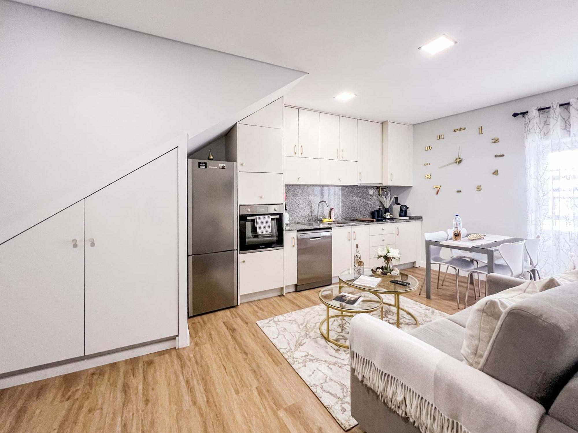 Viana Central - Historical City Centre Apartment เวียนา โด กัสเตโล ภายนอก รูปภาพ